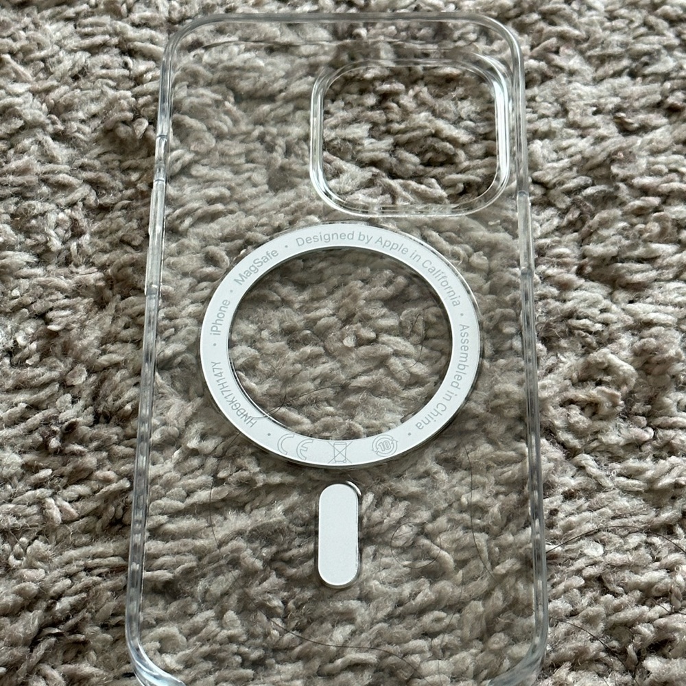 Apple iPhone 13 Pro clear case